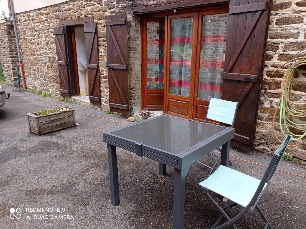 Les Gites Du Gauliat Espartignac Buitenkant foto